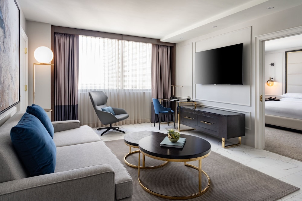 Suite, 1 Bedroom, Non Smoking (Mobility Accessible, Roll-in Shower) photo 1