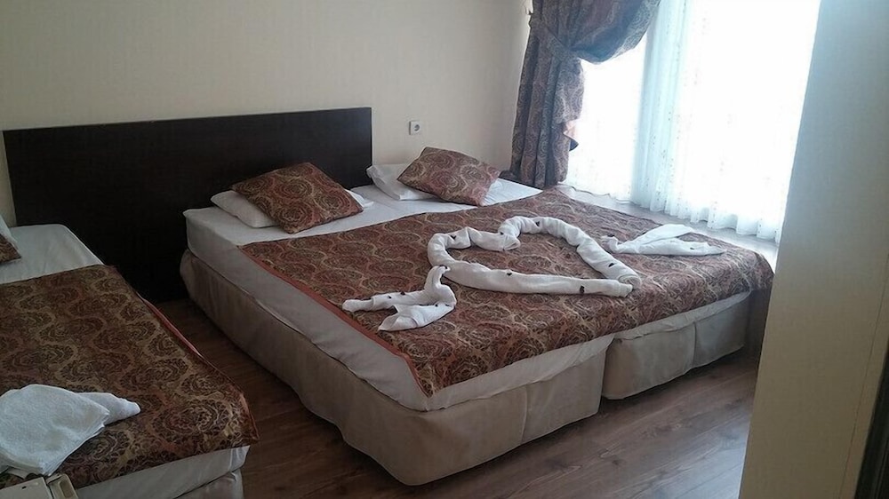 Standard Triple Room photo 2