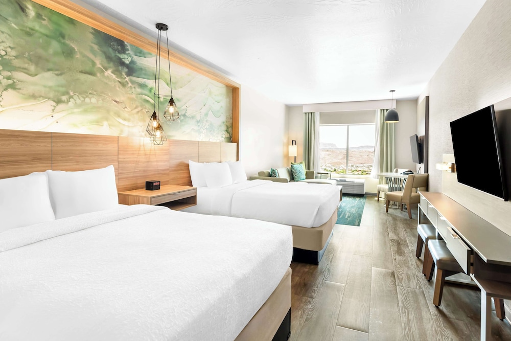 Suite, Multiple Beds, Accessible, Non Smoking (with Sofabed) - Photo 2