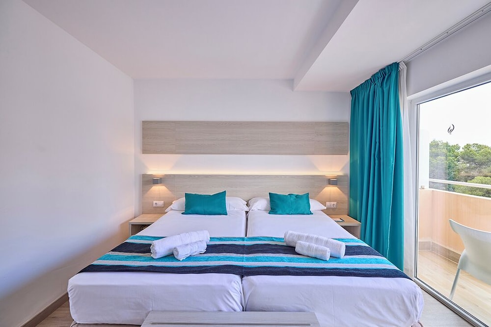 Basic Double Room (Single parent)