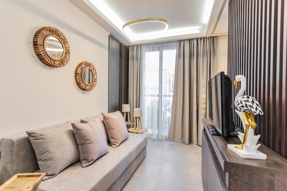 Deluxe Junior Suite Ground Floor - Photo 1