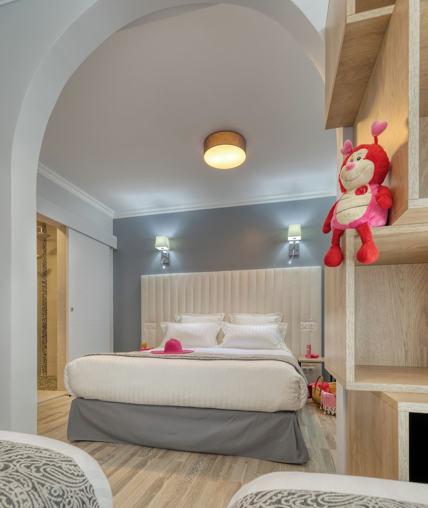 Family Quadruple Room