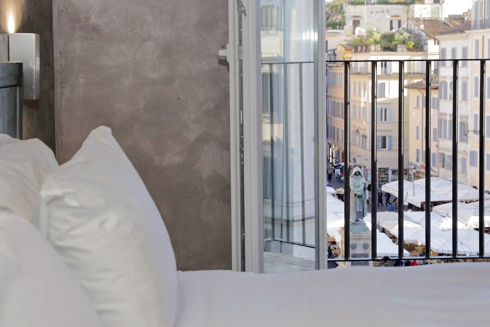 Deluxe Penthouse, City View, Tower (4° floor) photo 2