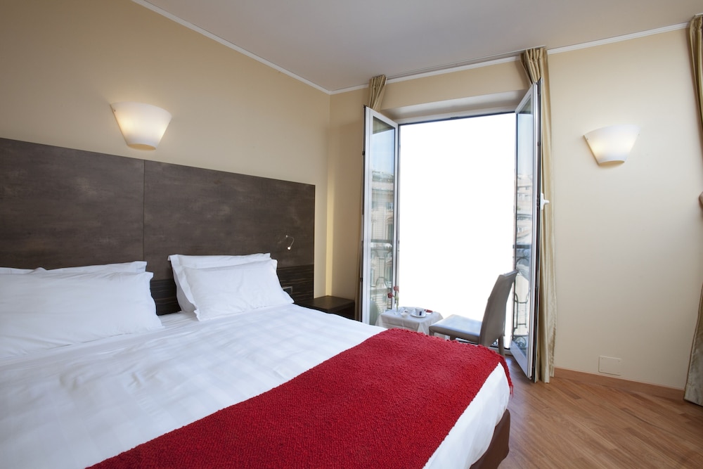 Superior Room, 1 King Bed, Non Smoking - Photo 3