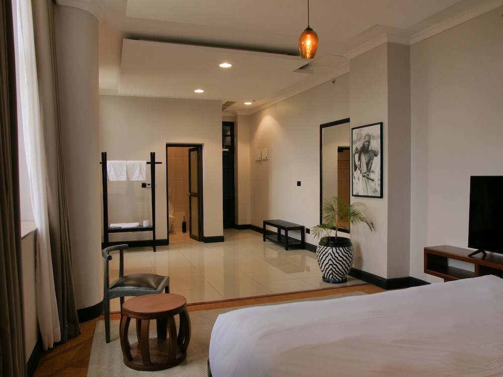 Deluxe Double or Twin Room, 2 Twin Beds, Non Smoking, Bathtub - Photo 4