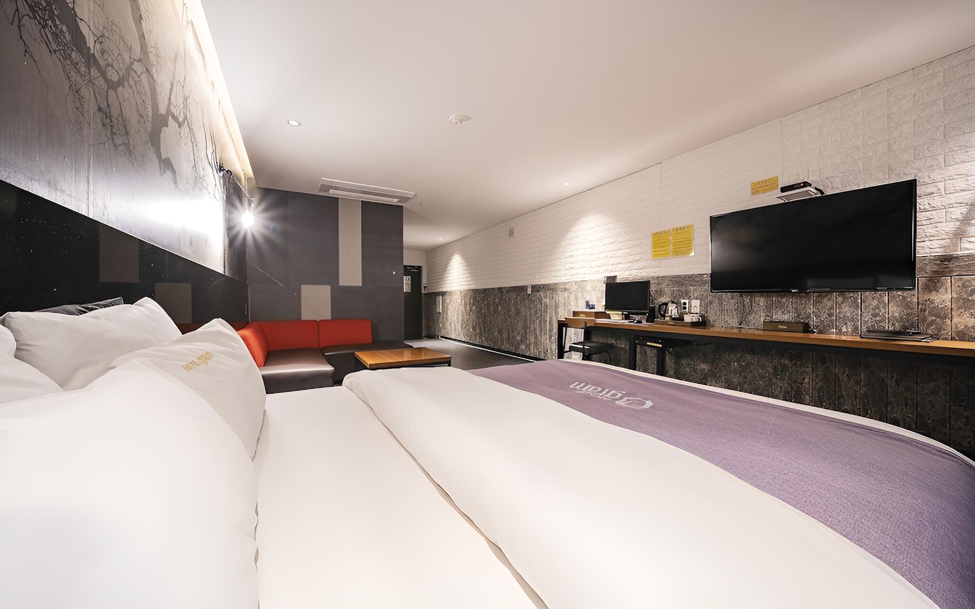 Room (Standard Room) - Photo 53