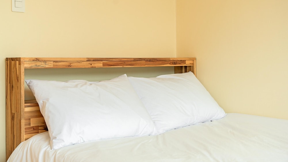 Basic Room, 1 Bedroom (102(Ocean View/No cooking)) - Photo 6