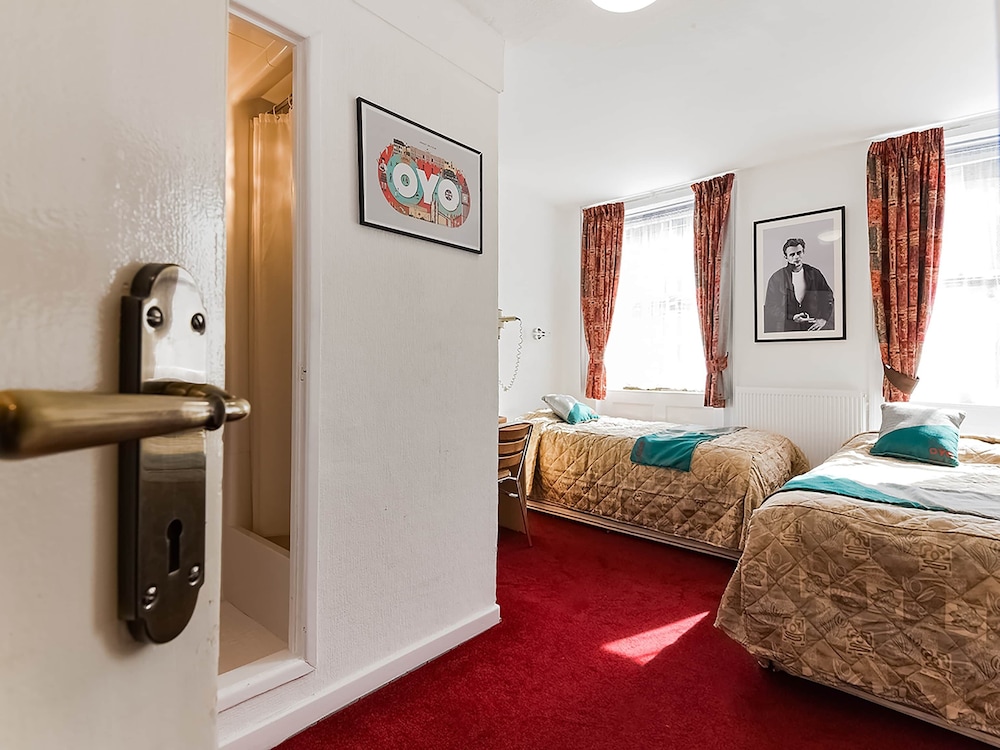 Deluxe Quadruple Room, 2 Double Beds photo 1