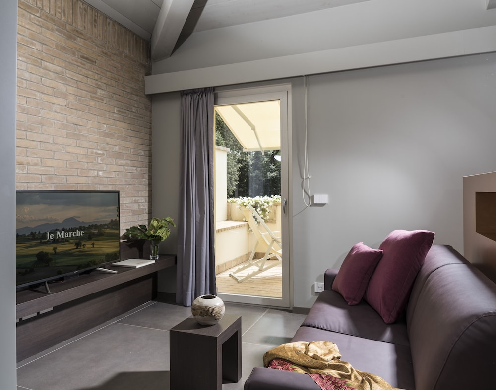 Luxury Studio Suite photo 2