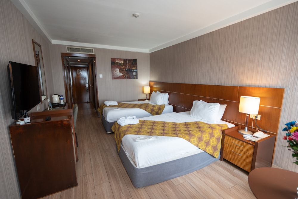 Standard Twin Room photo 1