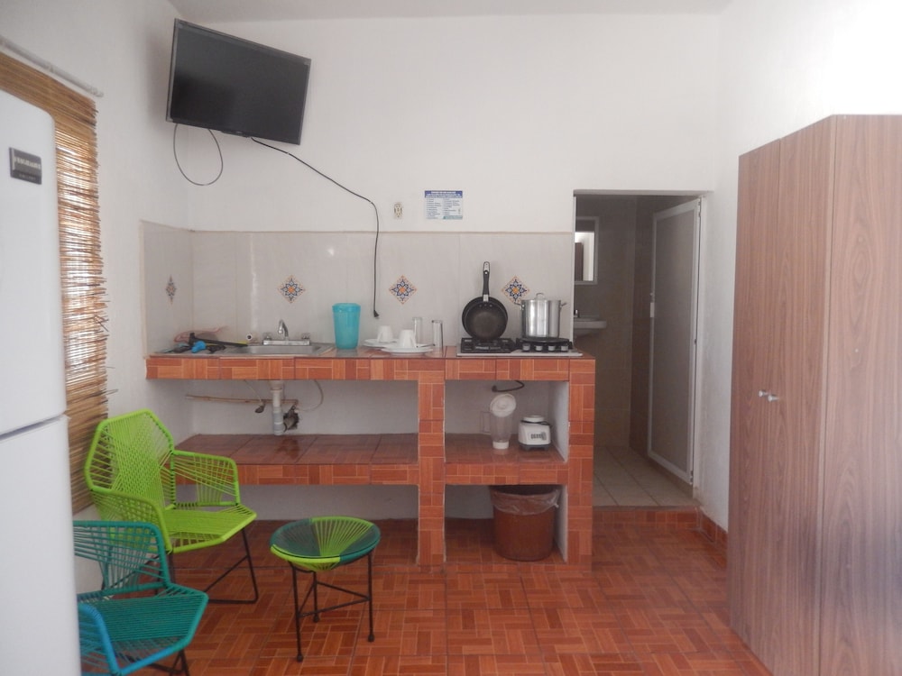 Basic Bungalow, 1 Bedroom, Kitchenette photo 1