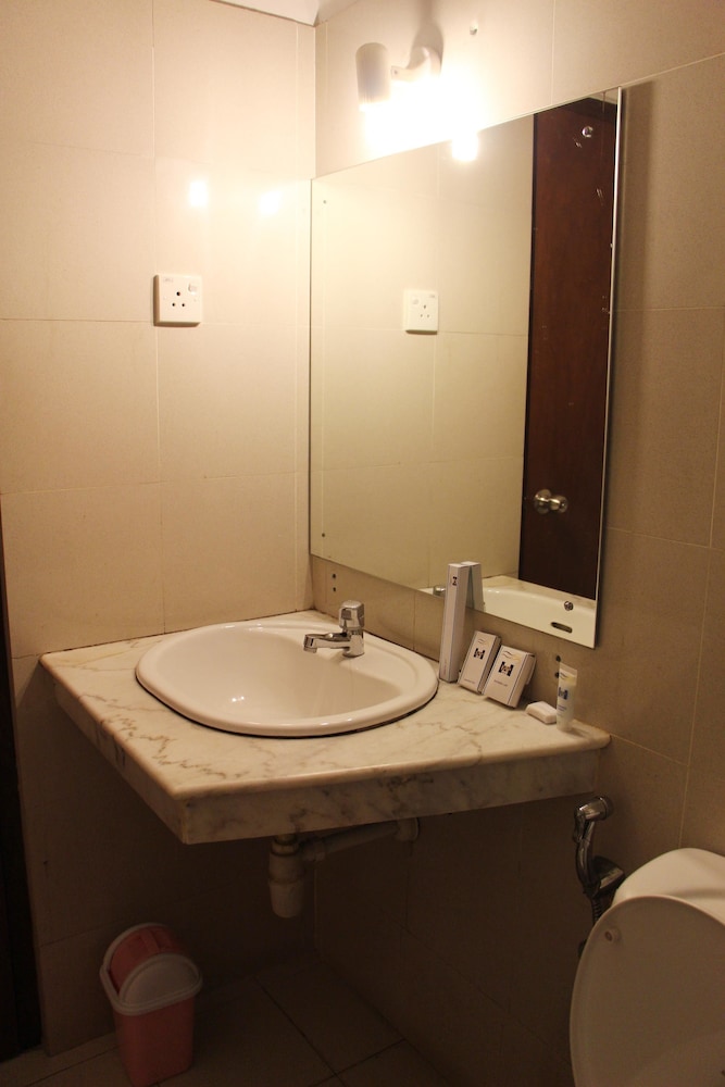 Standard Double or Twin Room photo 3