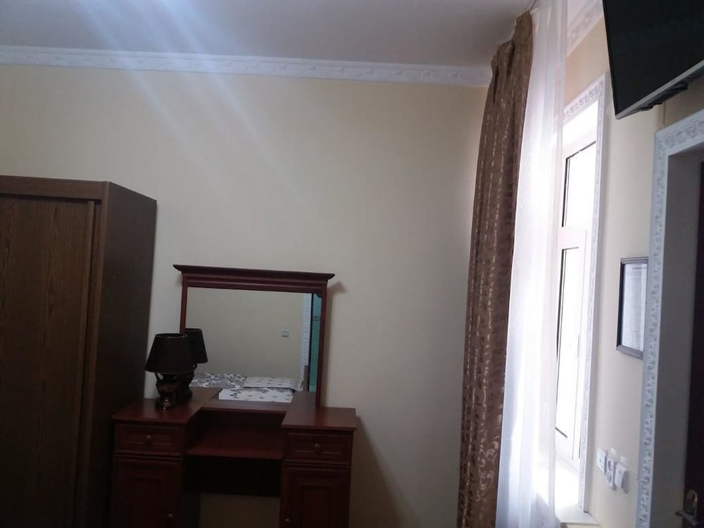 Economy Double Room photo 3