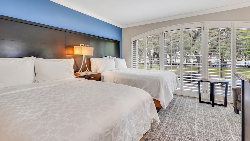 Studio Suite, 2 Double Beds, Kitchen, City View