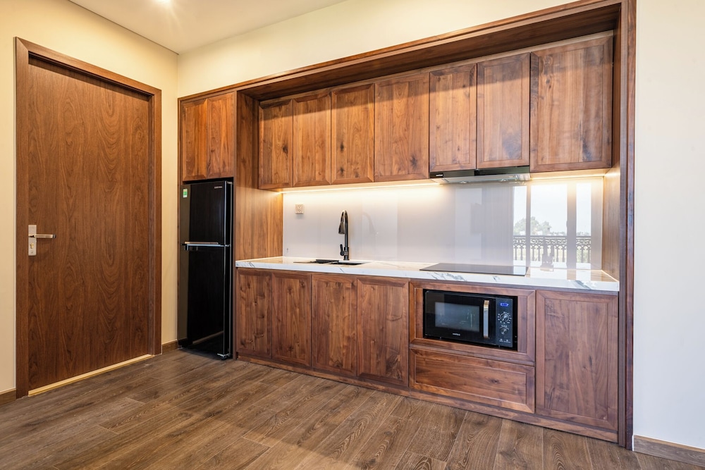 Studio with Kitchenette - Photo 3