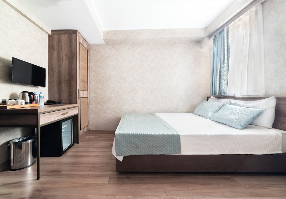 Standard Room photo 2