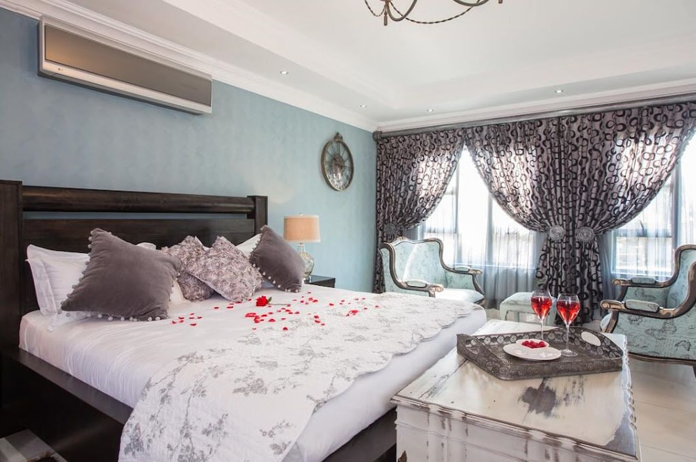 Executive Room photo 1