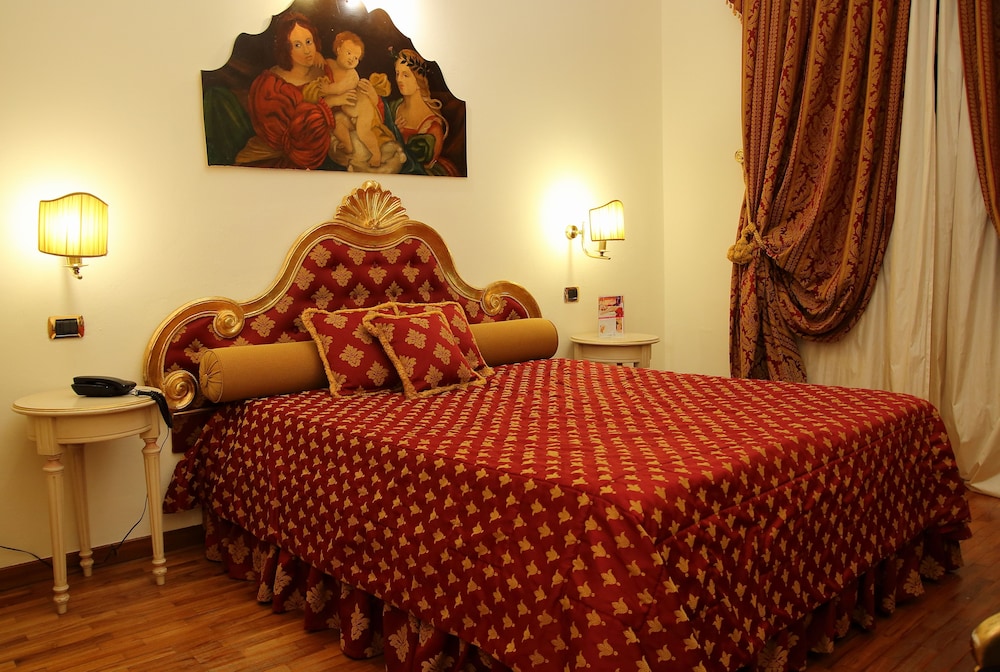 Double Room - Photo 14