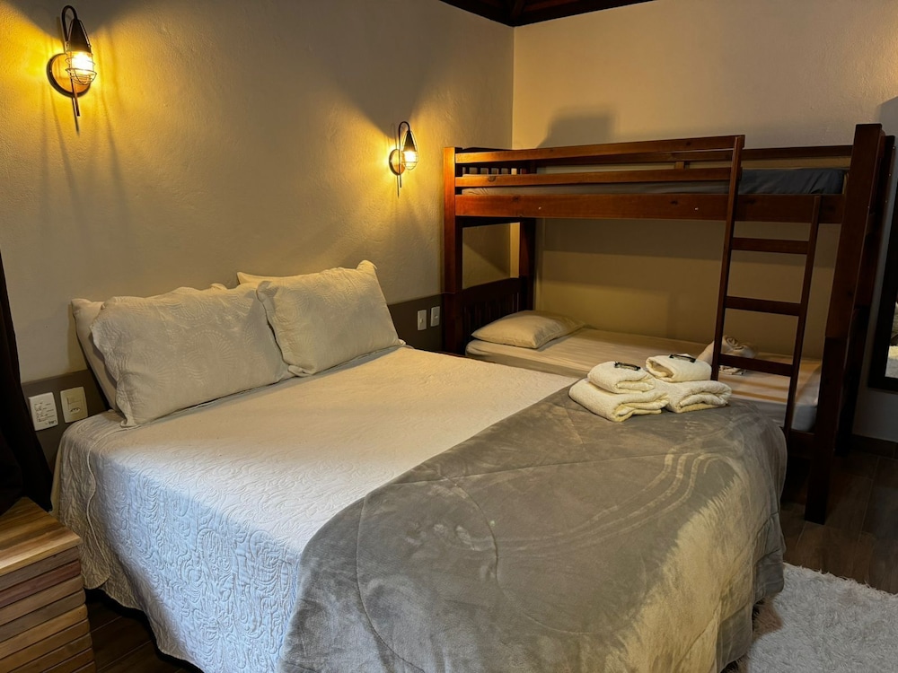 Family Chalet, Multiple Beds, Housekeeping photo 3