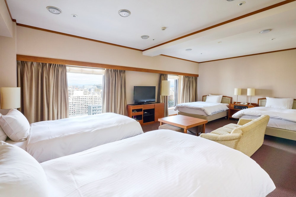 Room, Multiple Beds (High Floor) - Photo 4