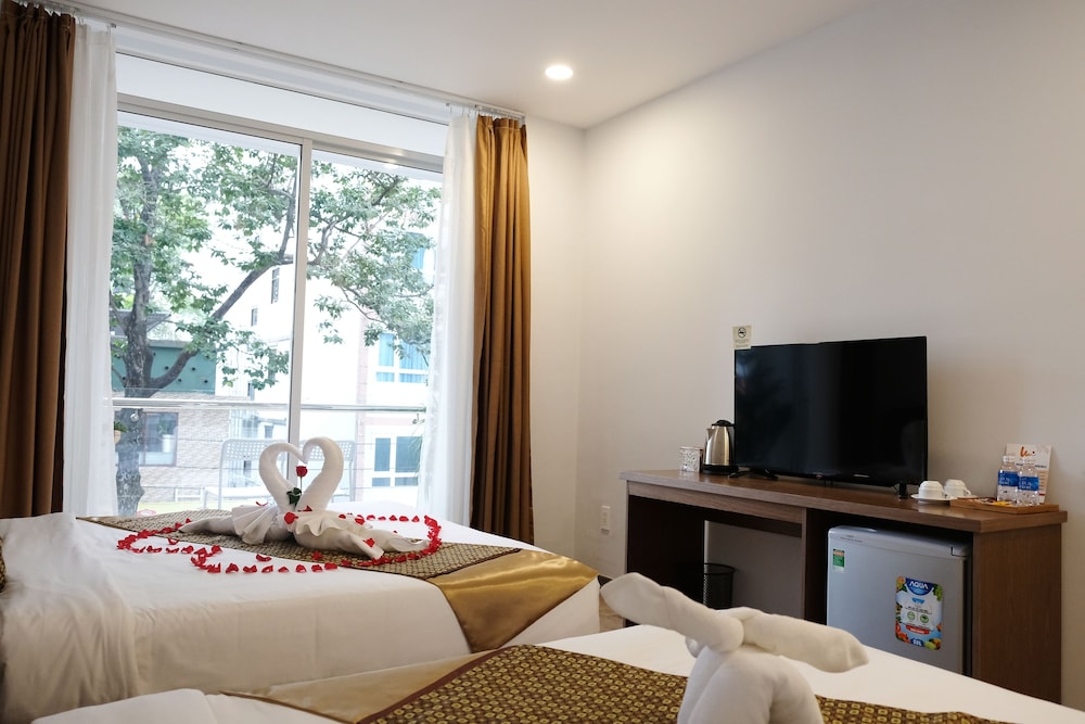 Deluxe Triple Room photo 2