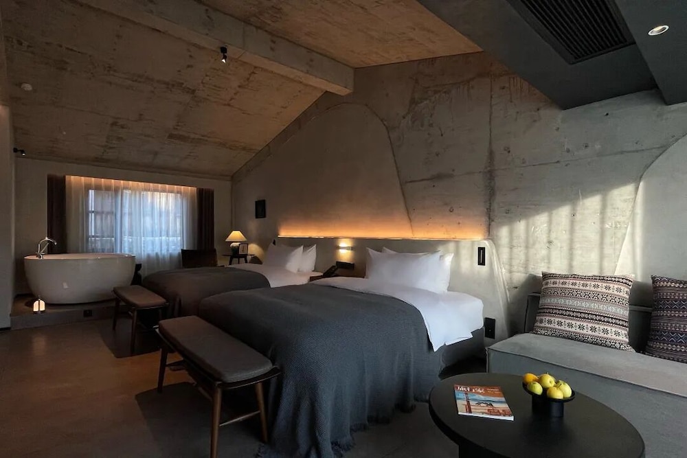 Design Twin Room