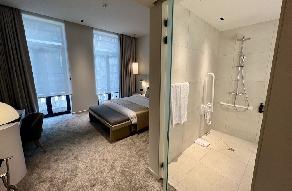 Handicap Room