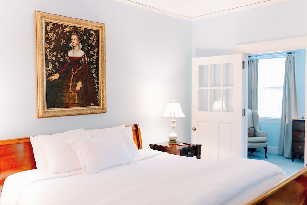 Room, Private Bathroom (Mt.Vernon)