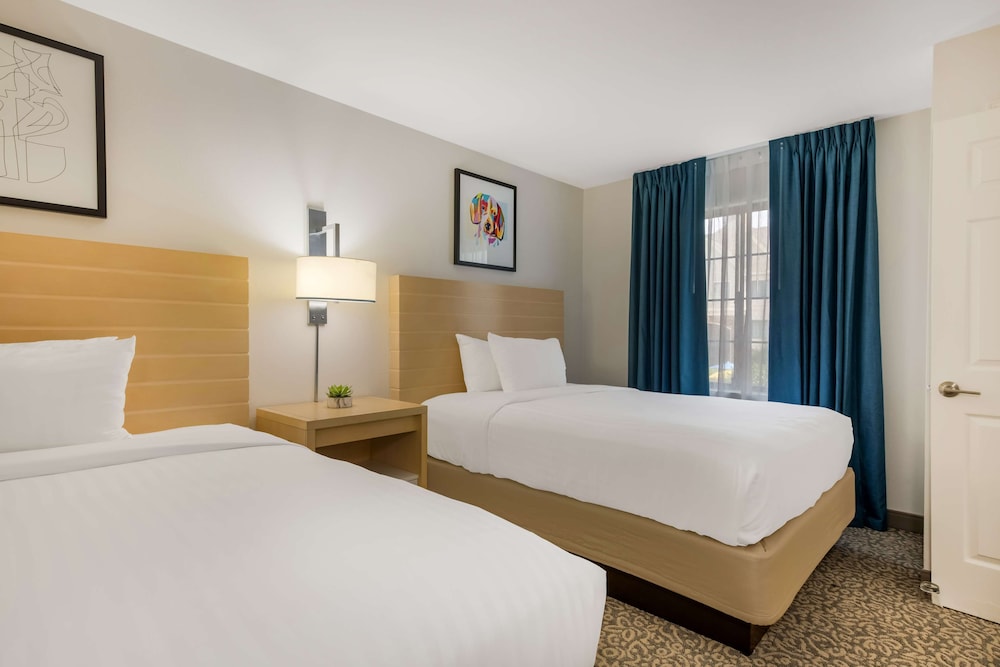 Superior Suite, Multiple Beds photo 2
