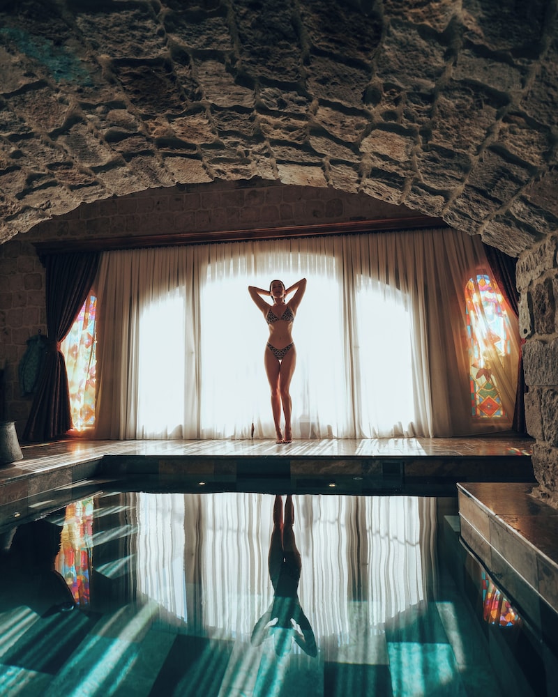 Muhteshem Imperial Pool Suite - Photo 11