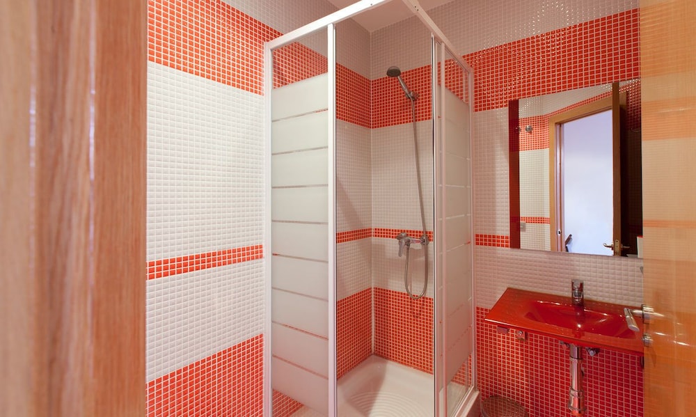 Triple Room, Private Bathroom - Photo 11
