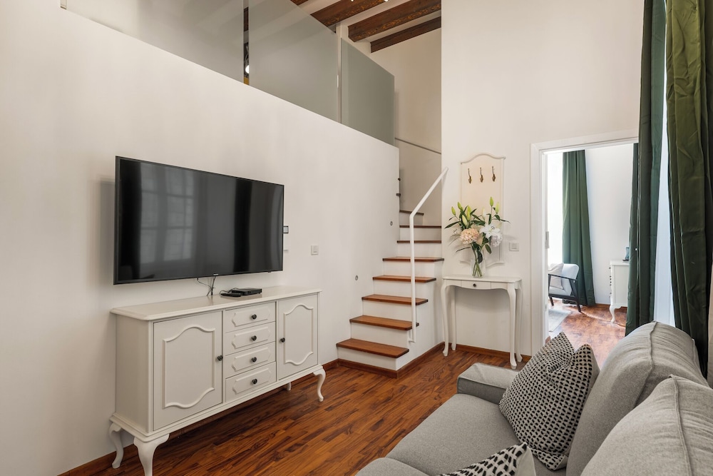 Deluxe Suite, City View photo 1