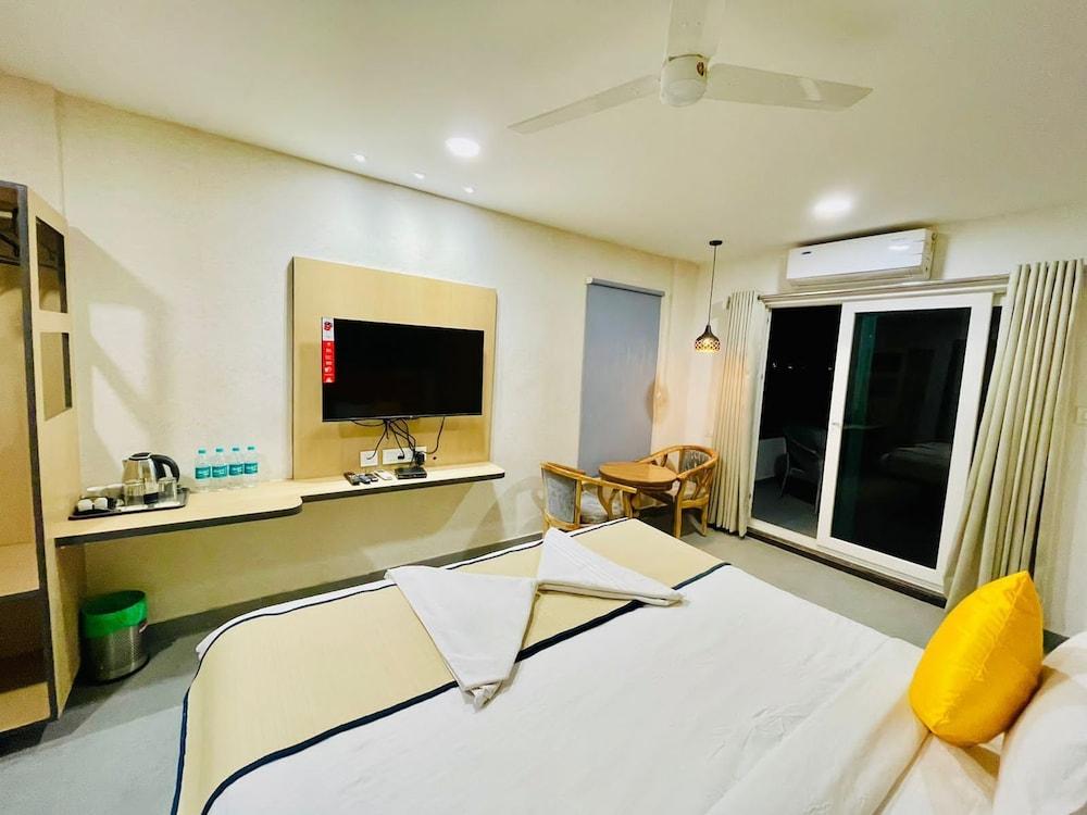 DELUXE ROOM - Photo 20