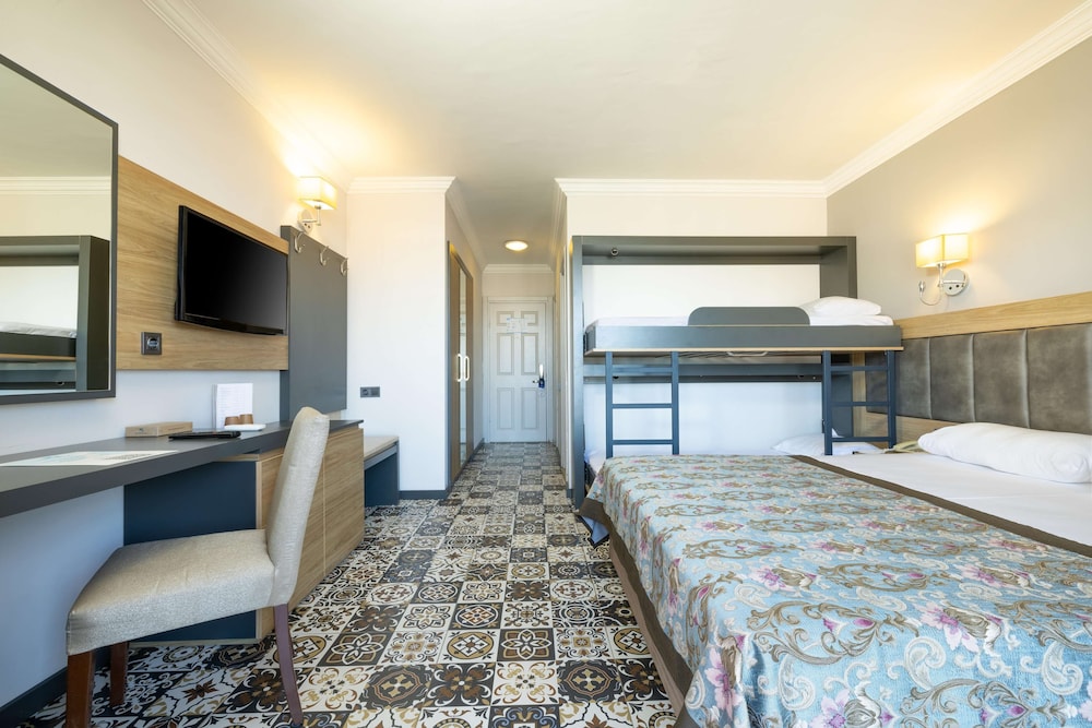 Standard Room Bunk Bed