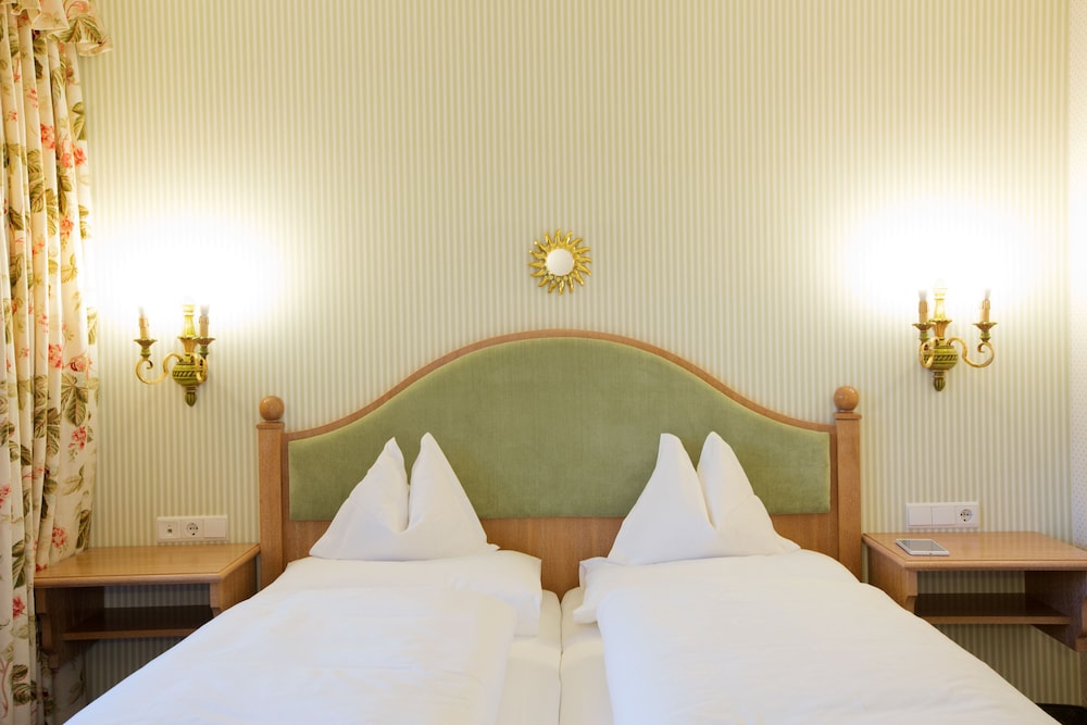 Standard Double Room, Balcony, Annex Building (4 Star Superior, Landhaus)