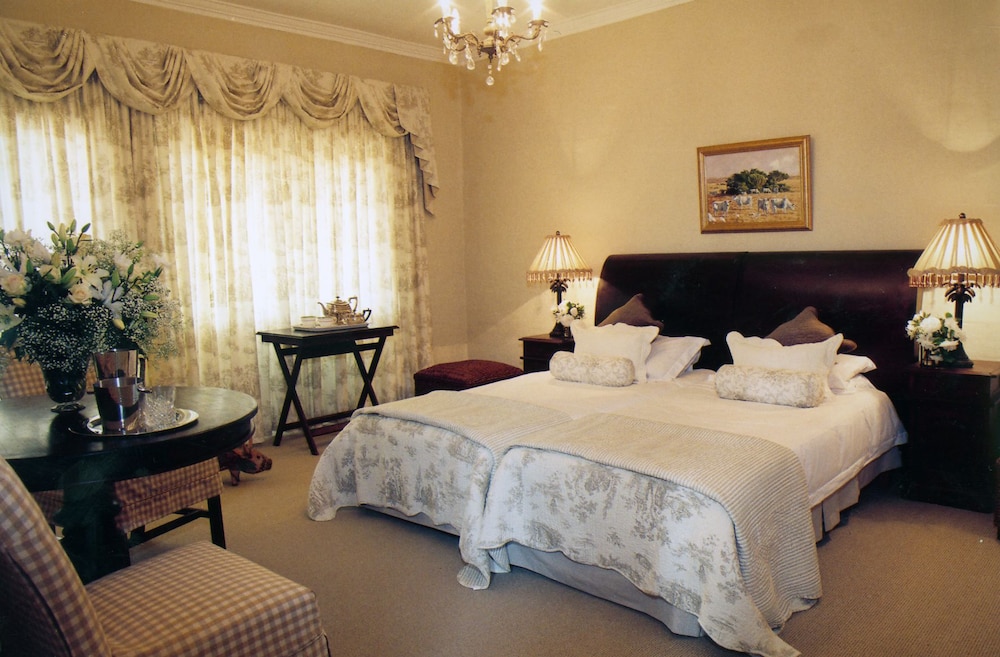 Deluxe Suite, 1 King Bed (Dam Facing) photo 2