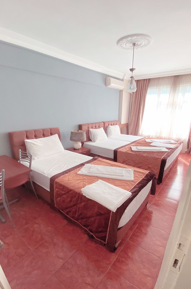 Triple Room photo 2