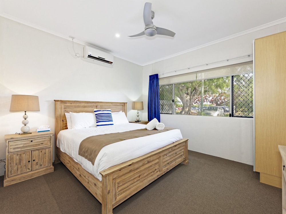 Executive Villa, 3 Bedrooms, Kitchen photo 2