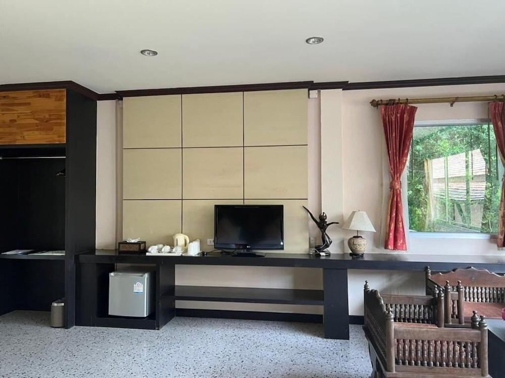 Family Room (4 Adults) photo 3