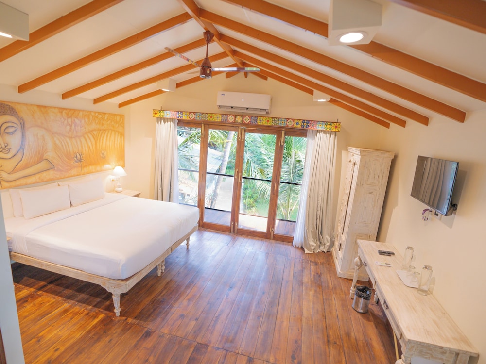 Chalet, Sea View