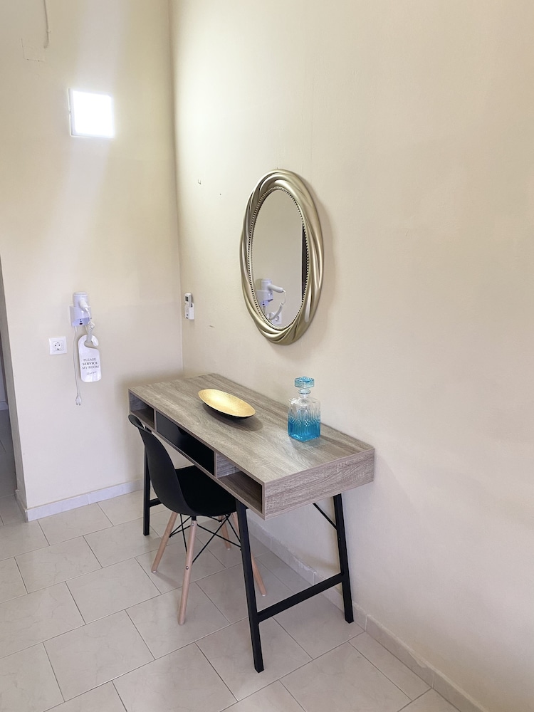 Studio, Sea View, Ground Floor photo 2