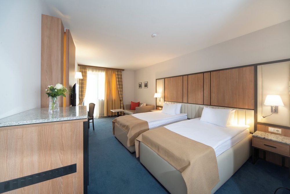 Deluxe Twin Room - Photo 4