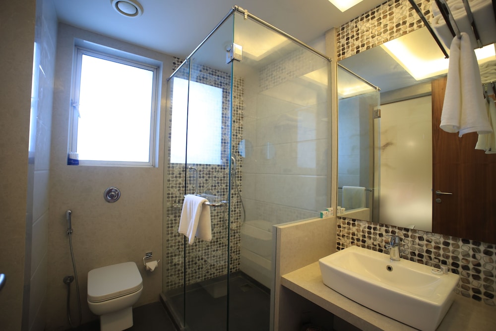 Deluxe Double Room - Photo 8