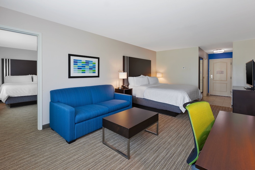 Suite, Multiple Beds