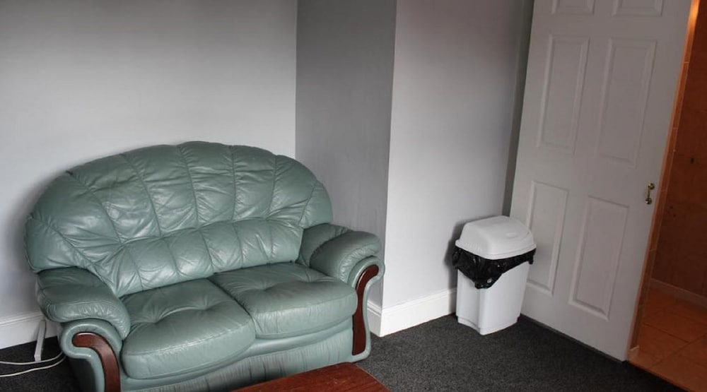 Abbey Lodge Double With Toilet photo 3