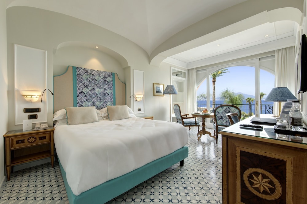 Premier Double or Twin Room, Balcony, Sea View - Photo 2