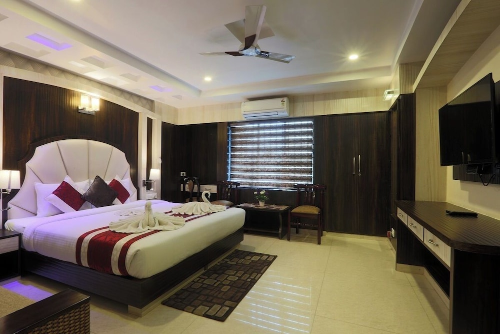 Deluxe Twin Room - Photo 8