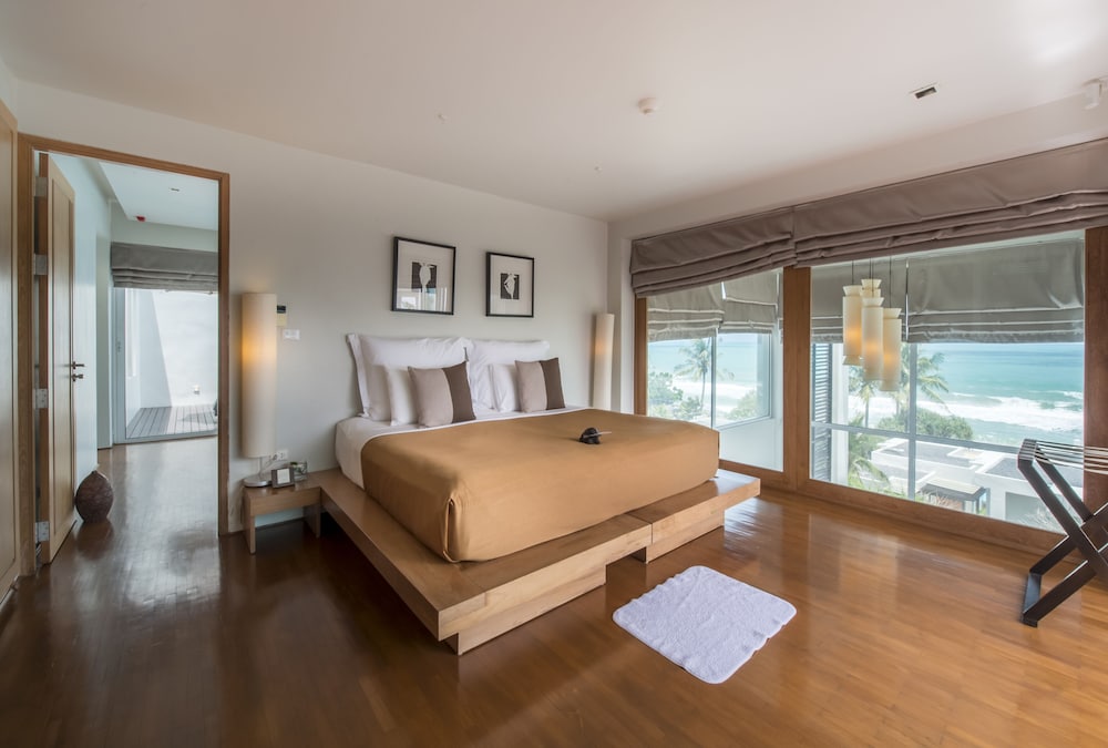 3 BR Beachfront Villa - Photo 2