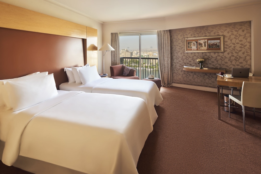 Luxury Twin Room, 2 Twin Beds, Club Lounge Access (Nile View)