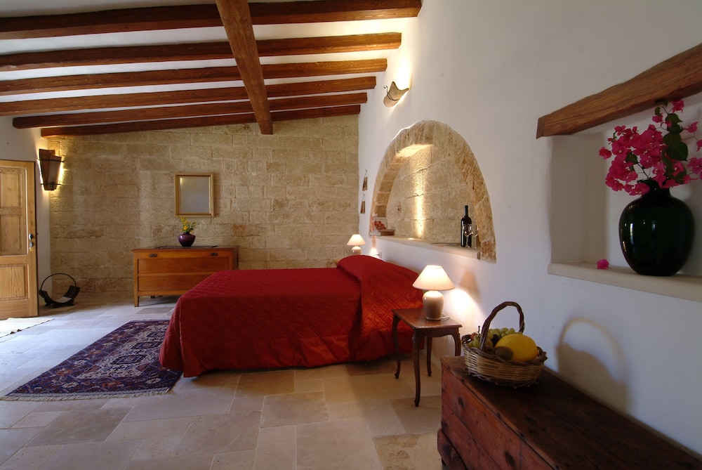 Deluxe Suite, 1 Bedroom, Patio, Garden Area photo 1